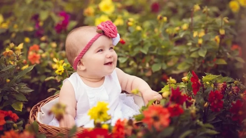 Avatar em bé cặp đôi giúp bạn nổi bật với hình ảnh đáng yêu