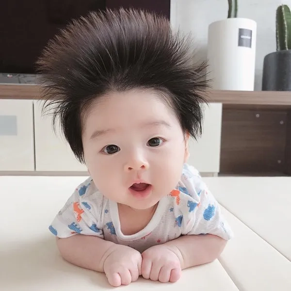Avt em bé dễ thương giúp bạn thu hút mọi ánh nhìn