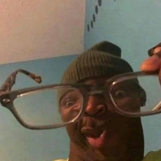 Meme anh da đen biến mất cực sáng tạo.