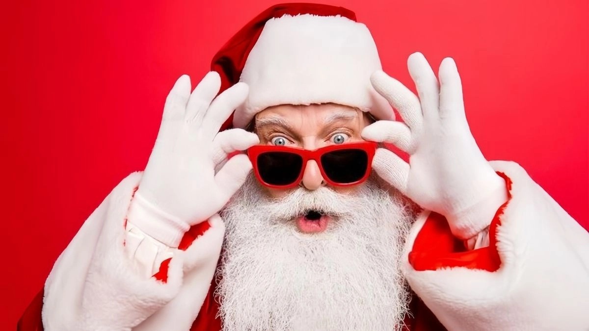 Mèo noel meme mang đến những khoảnh khắc Giáng Sinh dễ thương.