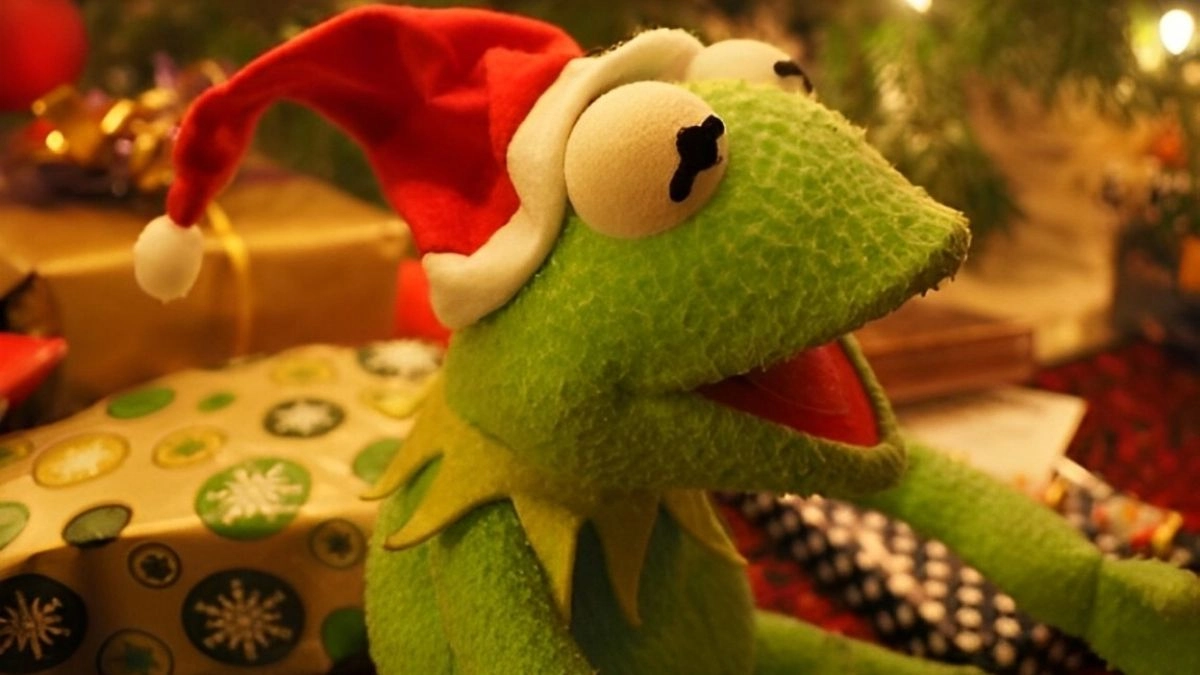 Meme ông già noel mang đến hình ảnh thú vị cho mùa lễ hội.