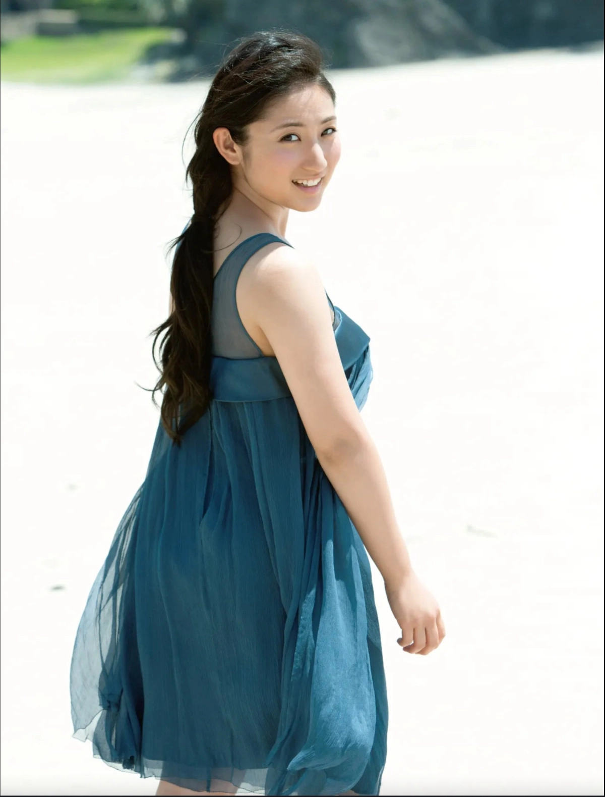 Saaya Irie cong vút sexy nóng bỏng cuốn hút